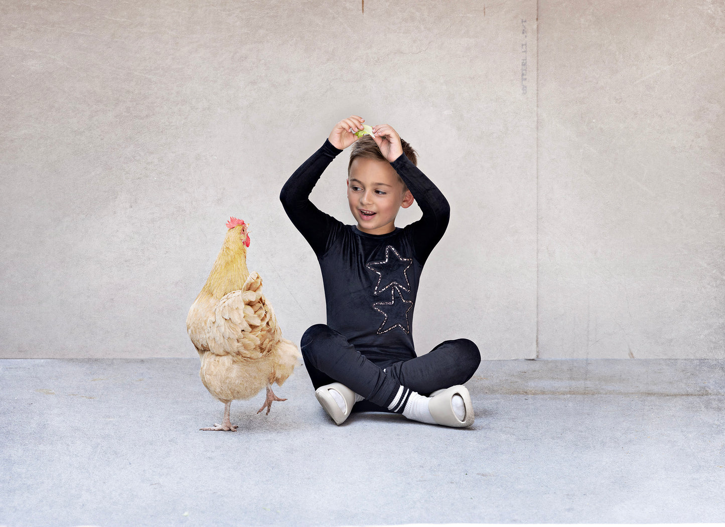 Velour Star Loungewear Set, black