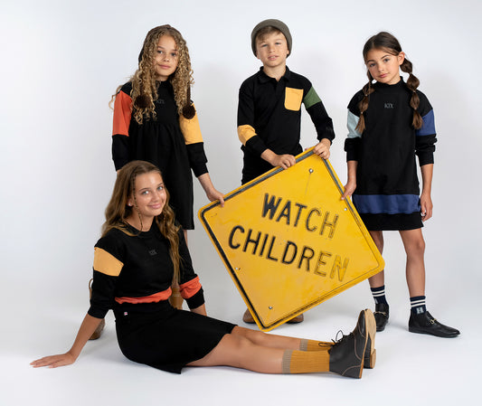 COLOR BLOCK SWEAT TOP