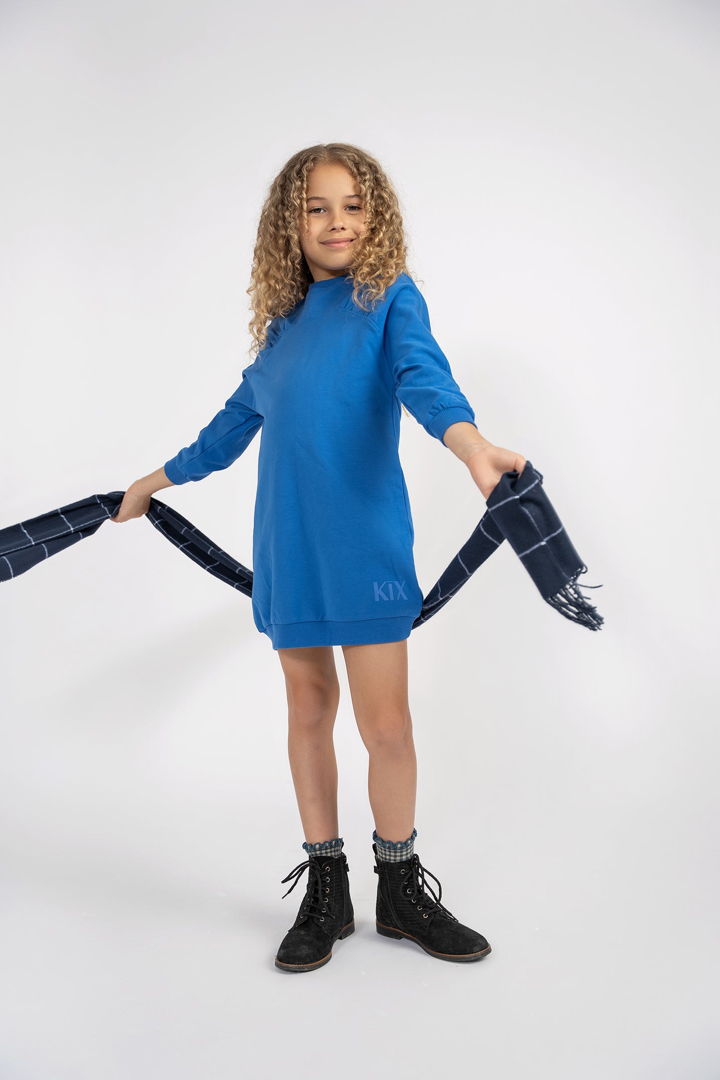 ROUND YOKE DRESS BLUE