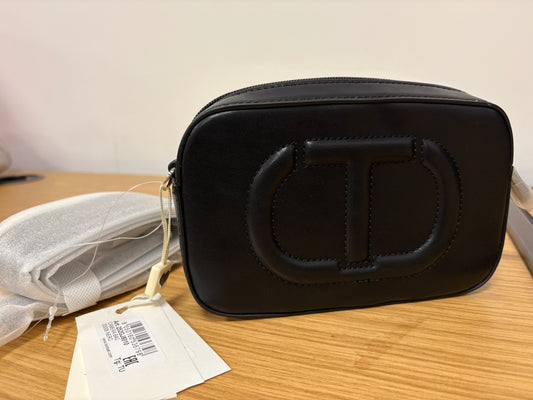 CROSS BODY BAG BLACK